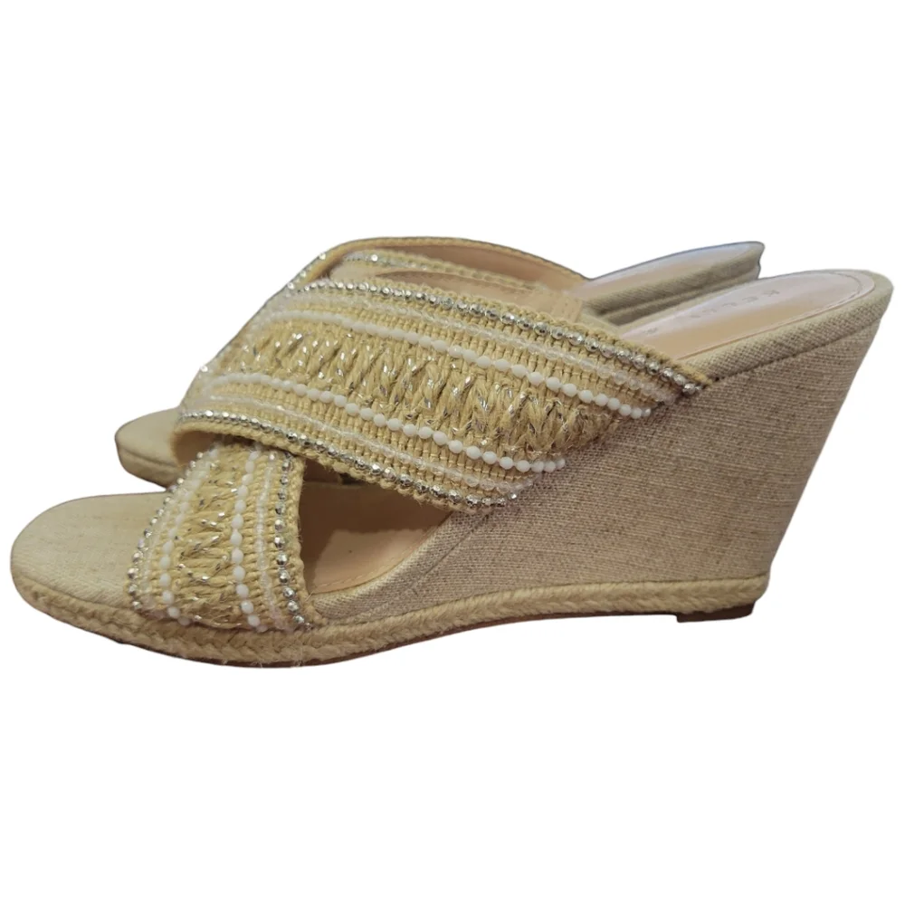 Kelly & Katie Wedge Sandals Size 8